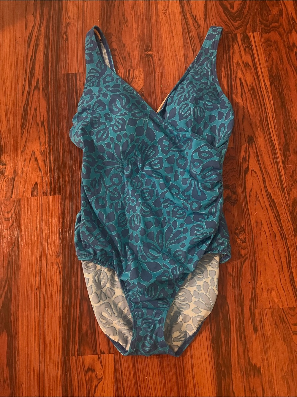 Lands End Women’s Teal Patterned One-Piece Swimsuit